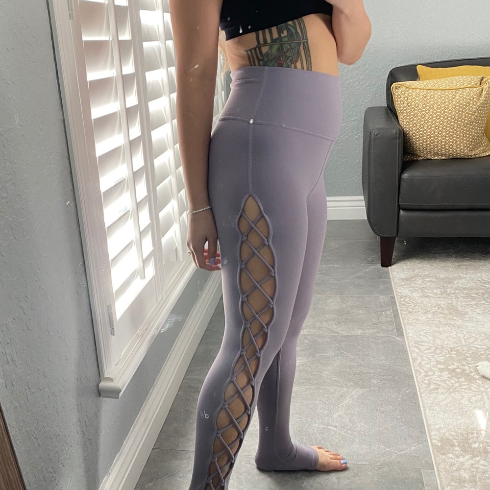 Alo Yoga  RARE Criss cross cut-out Leggings